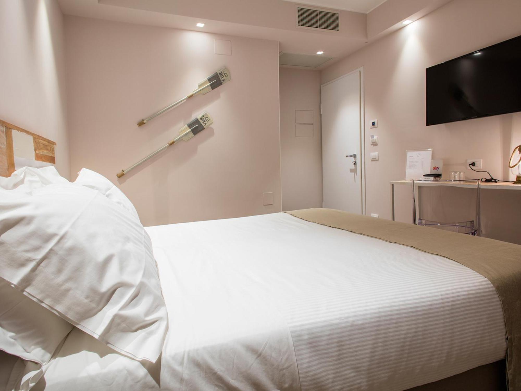 Mane Boutique Hotel 로세토데글리아브루찌 객실 사진